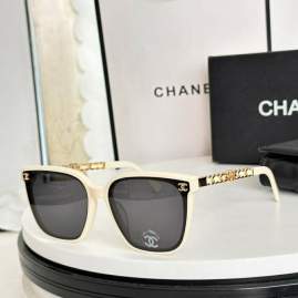 Picture of Chanel Sunglasses _SKUfw76722017fw